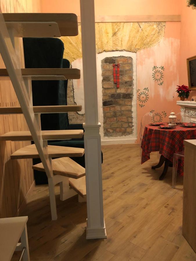Трирівневий Лофт Із Спальнею-Укриттям Self Check-In 247 敖德萨 外观 照片
